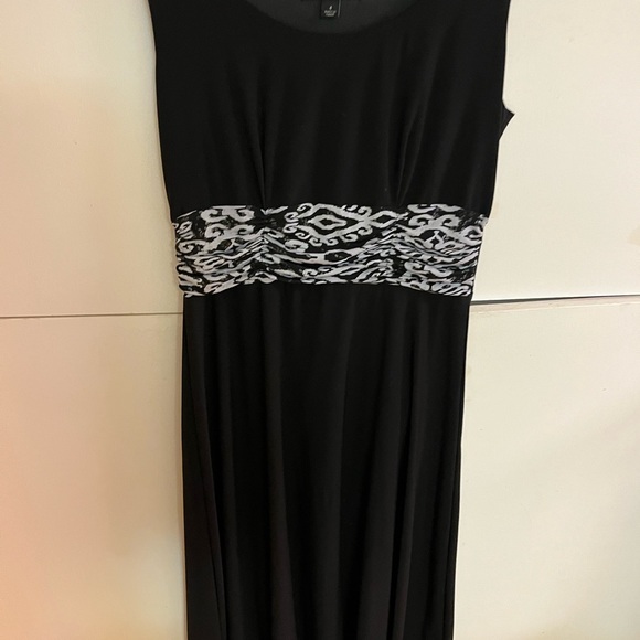 EUC black and white sleeveless dress & jacket - Picture 3 of 7